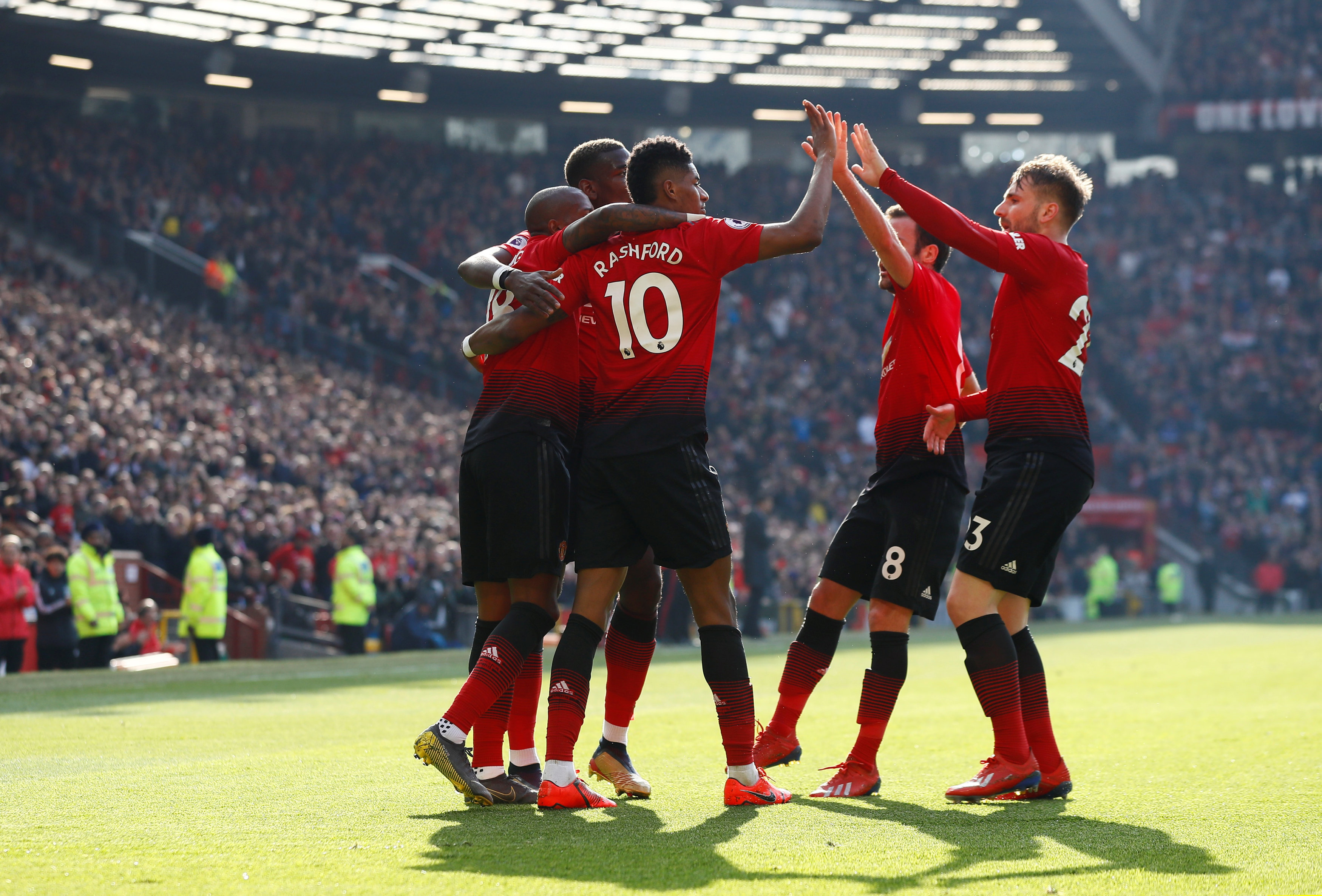 尔友谊赛中 尔友谊赛中